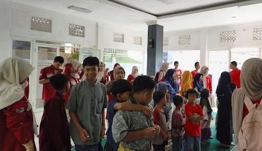 berbagi-kebahagiaan-di-bulan-ramadan-melalui-share-and-care-irc