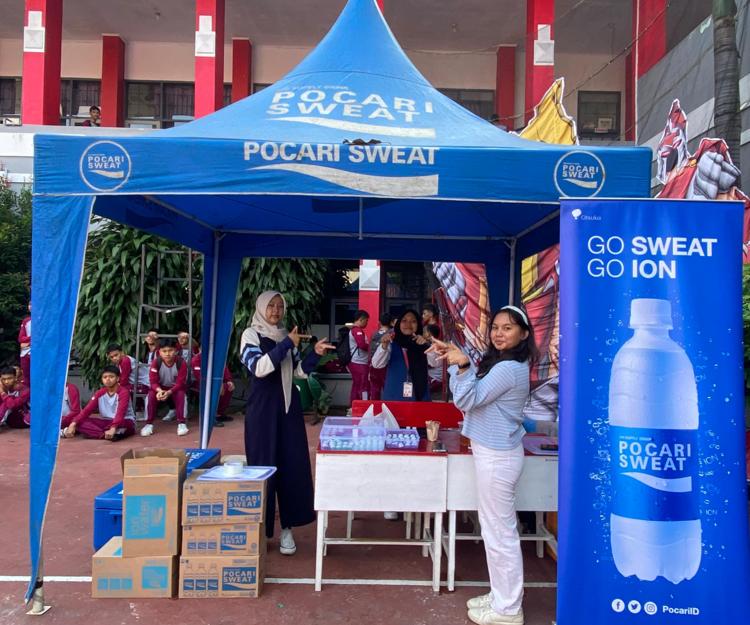 dari-preorder-ke-stand-sie-6-osis-moklet-jalankan-osis-corner-dan-osis-mart-